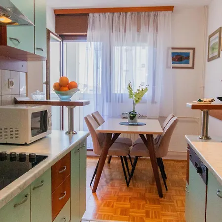 Large Stylish Ankica,free Public Parking Daire *