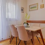Large Stylish Ankica,free Public Parking * Split